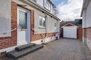 Front External- click for photo gallery